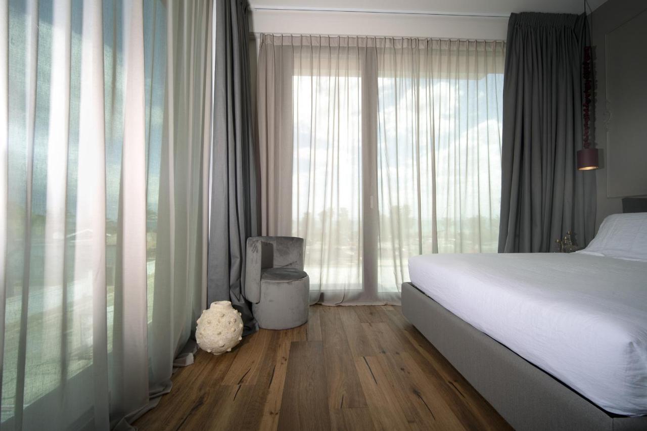 Piccola Maesta' Boutique Rooms Чивітанова-Марке Екстер'єр фото