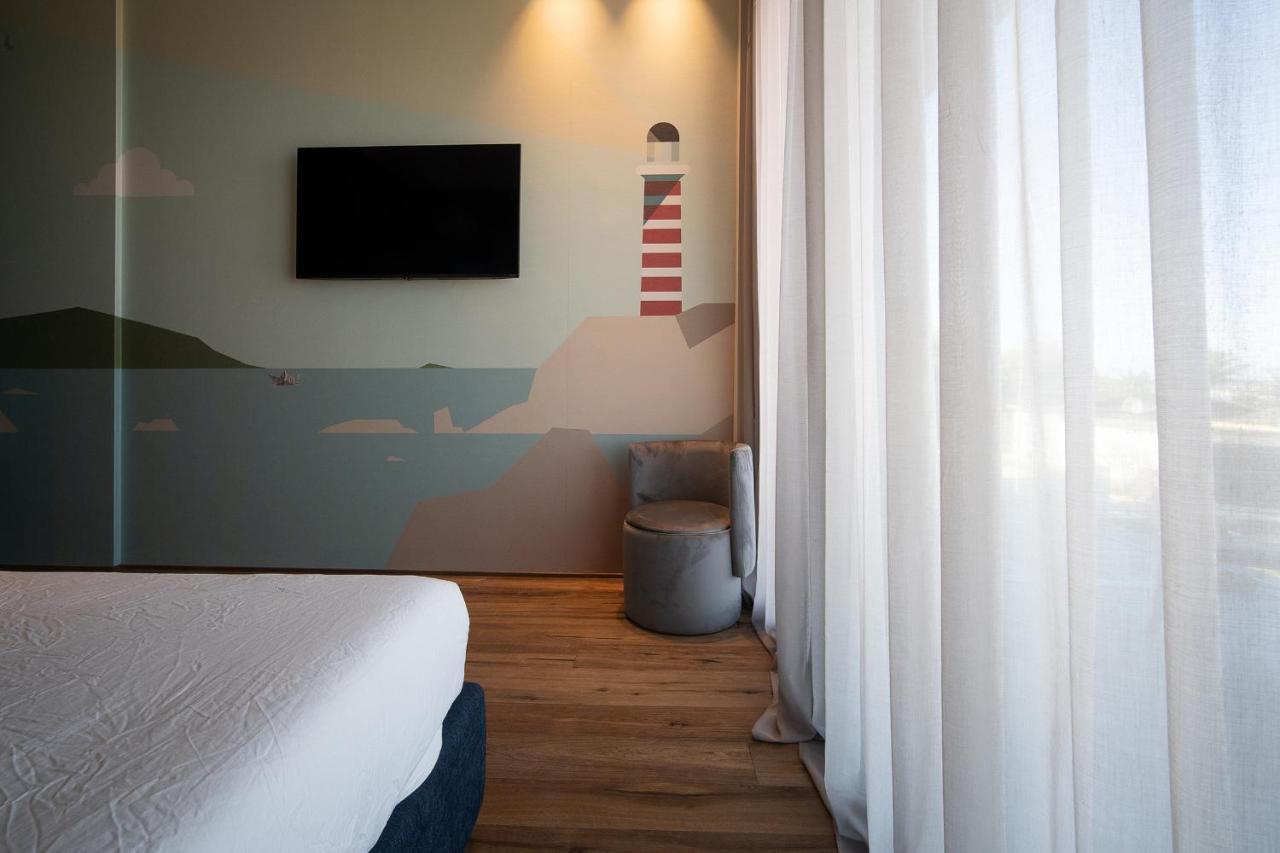 Piccola Maesta' Boutique Rooms Чивітанова-Марке Екстер'єр фото