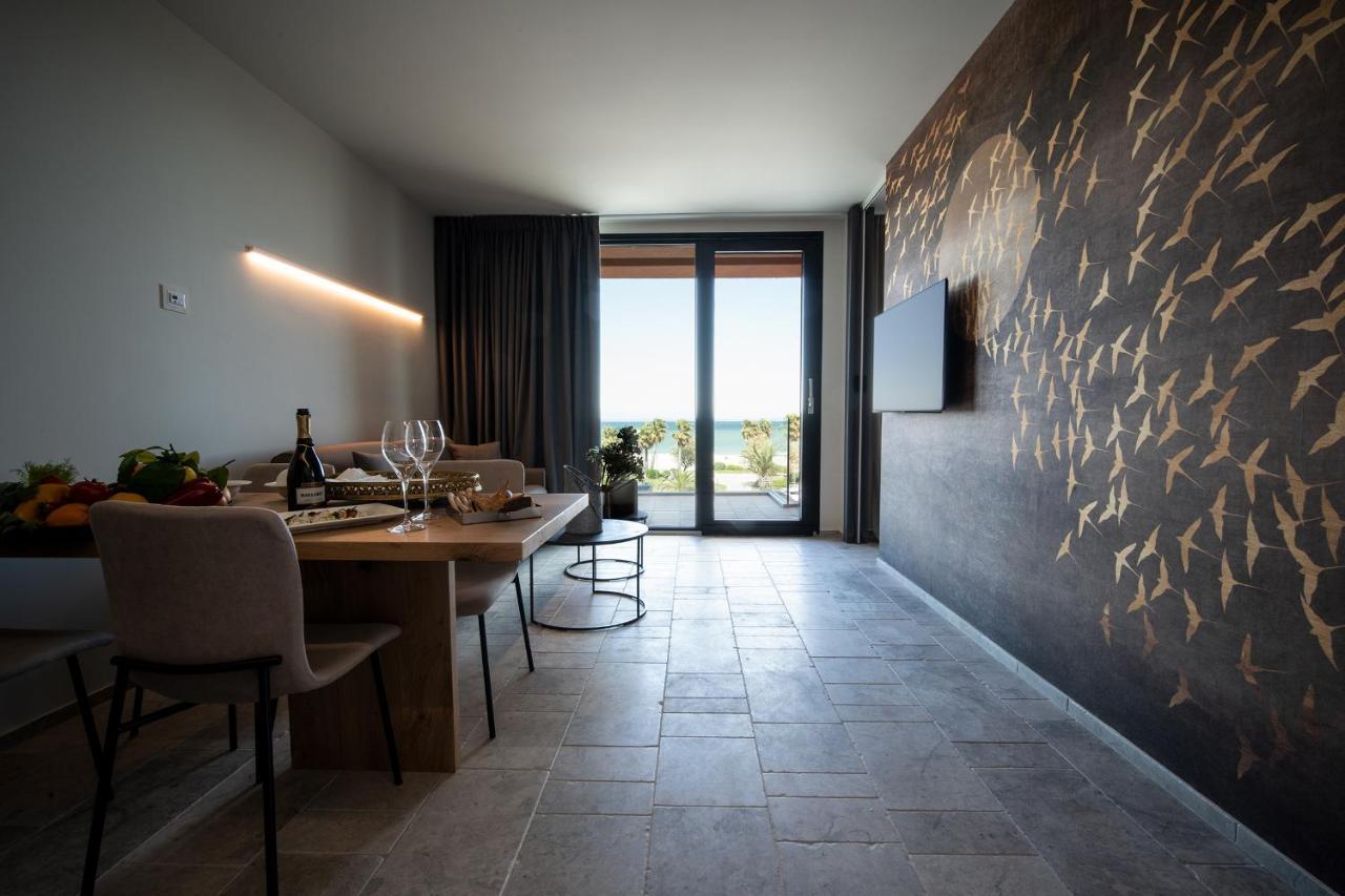 Piccola Maesta' Boutique Rooms Чивітанова-Марке Екстер'єр фото