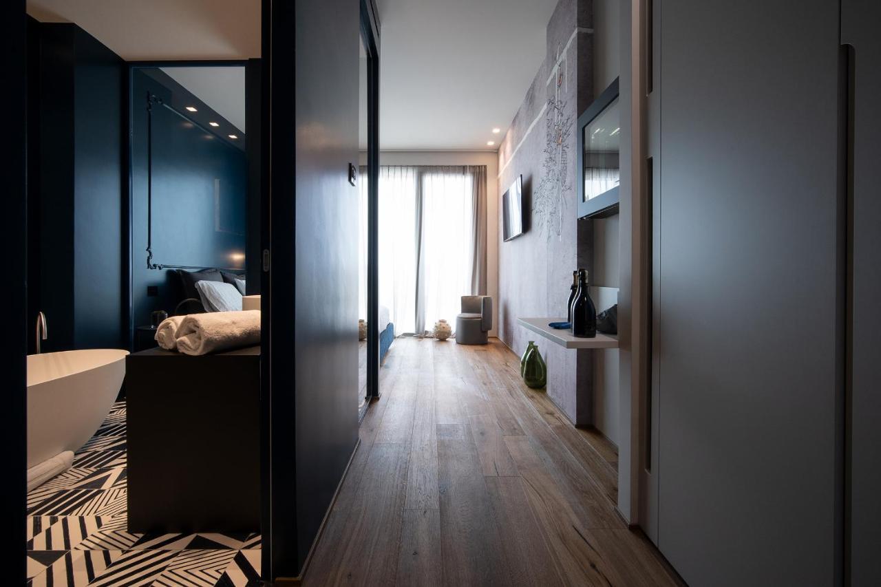 Piccola Maesta' Boutique Rooms Чивітанова-Марке Екстер'єр фото