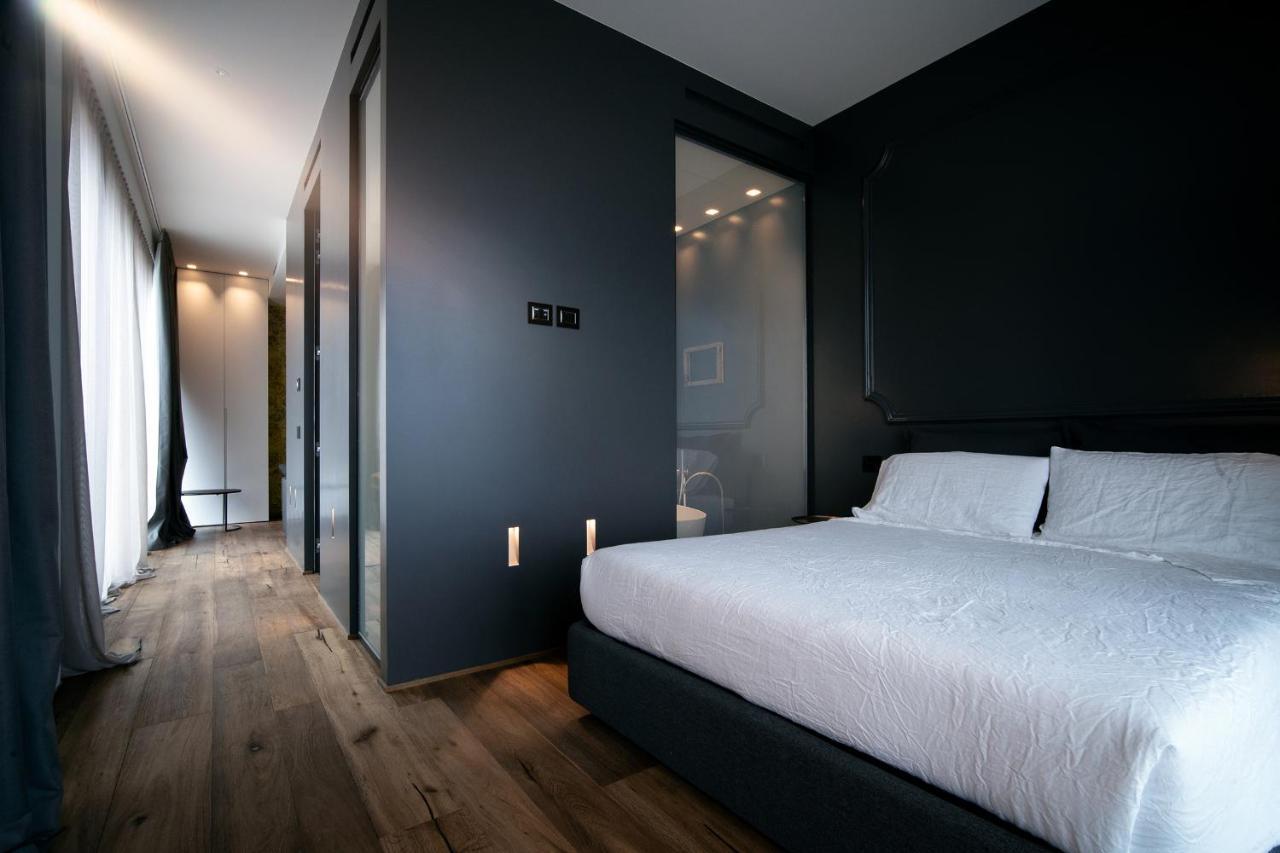 Piccola Maesta' Boutique Rooms Чивітанова-Марке Екстер'єр фото